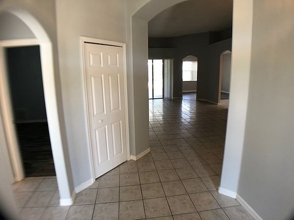 5th image of 2605 Southpointe Ct