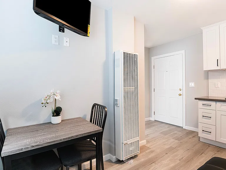 Casas On Cordova Street Apartments — Photo 18