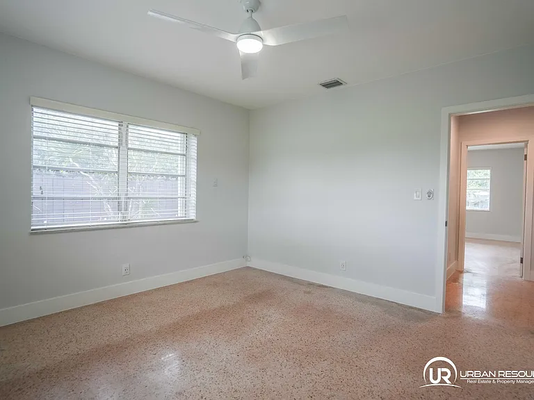 475 S Shore Dr — Photo 28