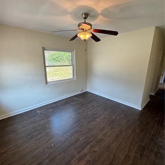 3408 E Reynolds St — Photo 3