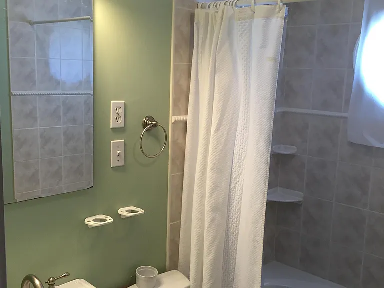 49 Penn Dr — Photo 14