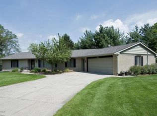 7529 Ravenswood Dr, Portage, MI 49024