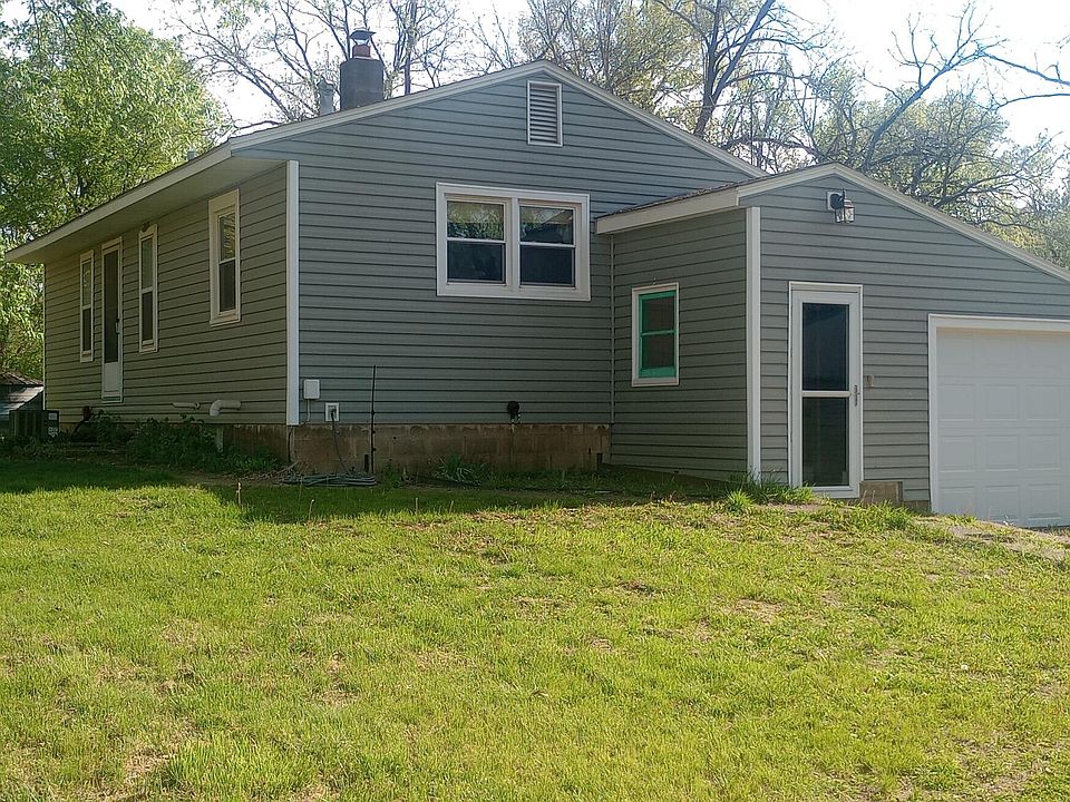 1st image of 1049 188th Rd