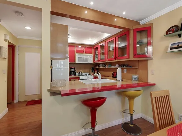 17082 Pacific Coast Hwy Unit 105, Huntington Beach, CA 92649