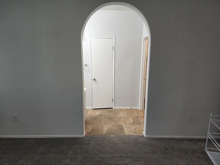 1738 Shane Ln — Photo 17