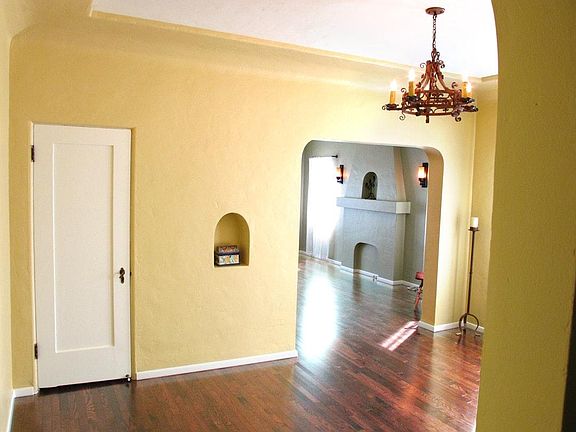full dining room