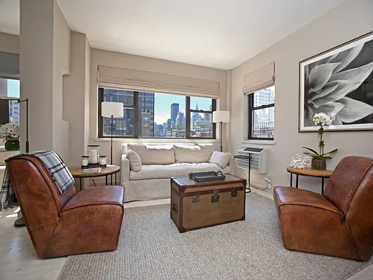 Sold by Sotheby's International Realty | media 3