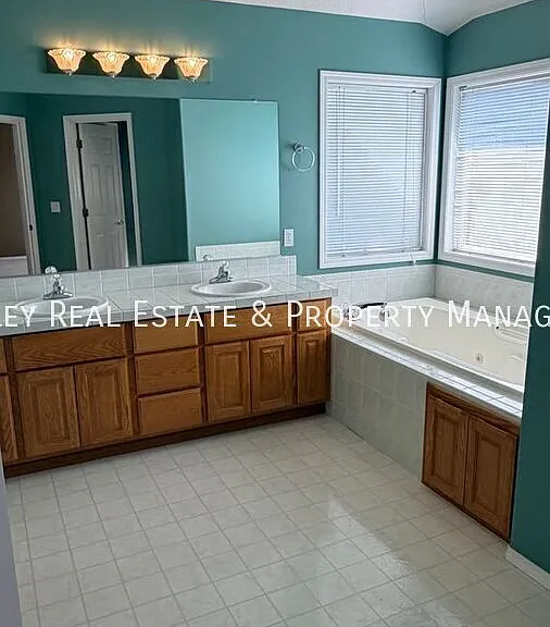 7679 SW 194th Ter — Photo 20