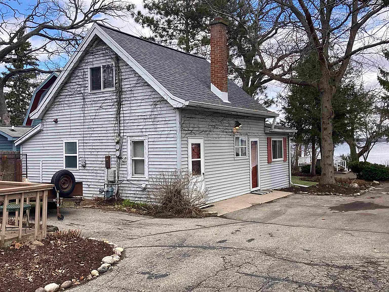 2224 Highway 51 #A — Photo 3