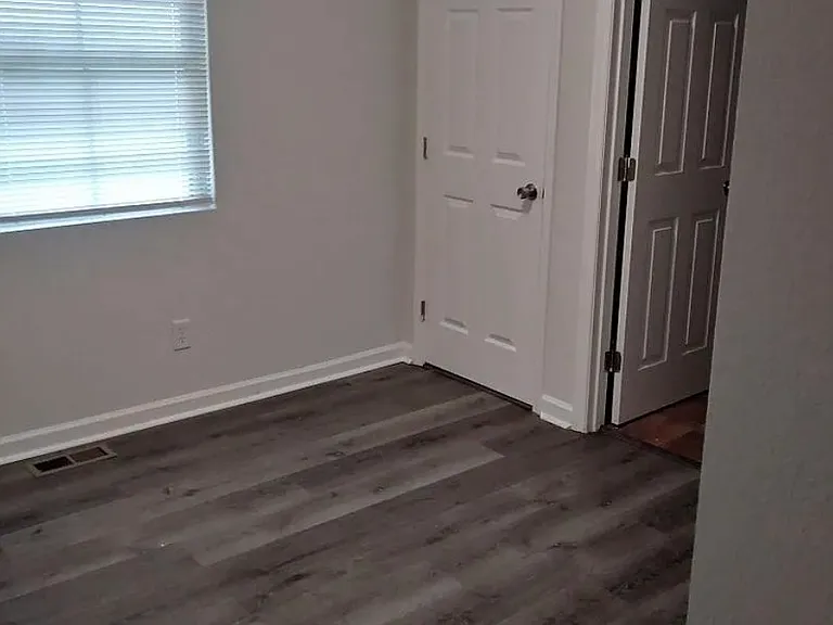 3043 Holiday Dr SW — Photo 14