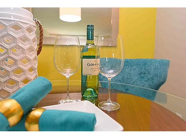 Set the mood with this sophisticated dining setup, perfect for intimate gatherings. - 817 Hickman Rd
