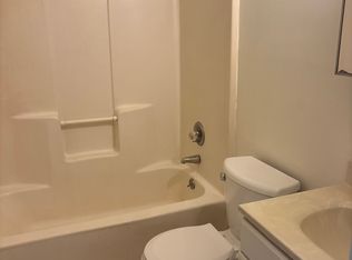 66840 County Road 388 APT 4, South Haven, MI 49090