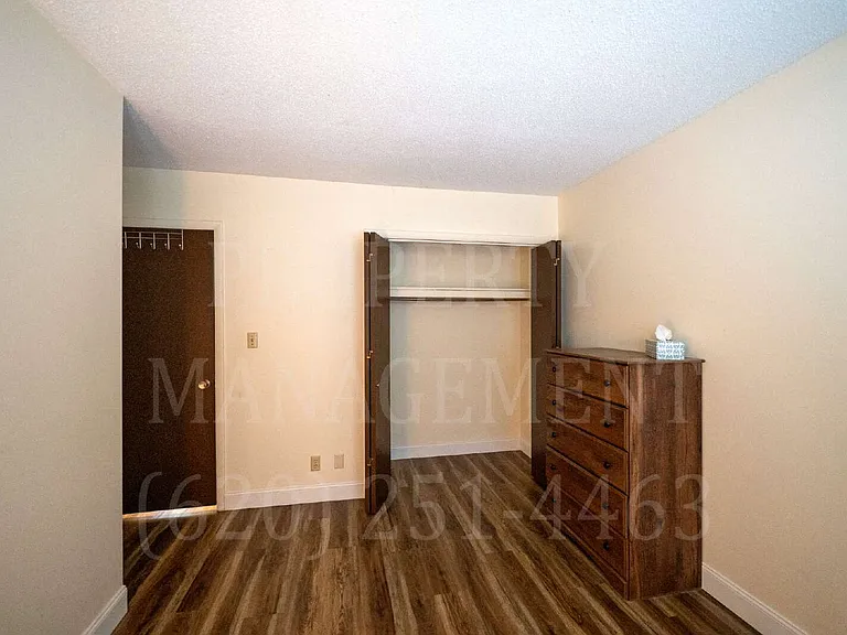 701 Beech St #E — Photo 15