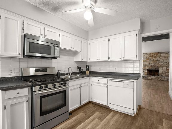 4th image of 5402 Brompton Cir