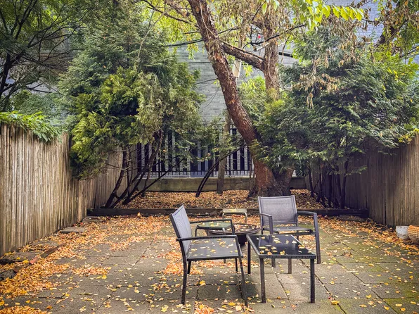 231 Clermont Avenue image 1 of 13