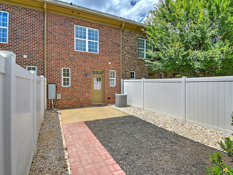 11233 Cedar Walk Ln — Photo 20