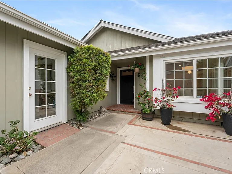 3437 Wimbledon Way — Photo 1