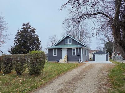 225 N Wabasha St, Plainview, MN, 55964