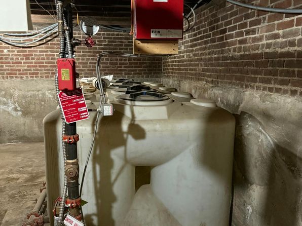 lewiston-maine-447296988 picture