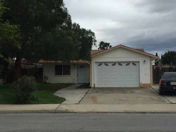 350 Hicks Dr, Greenfield, CA 93927