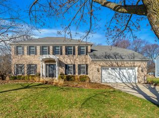 1649 Pheasant Run Pl, Geneva, IL 60134