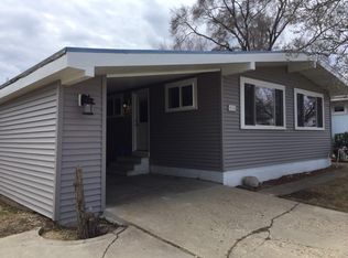 426 E Liberty St, Wauconda, IL 60084