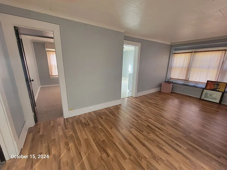 1524 Iowa St — Photo 6