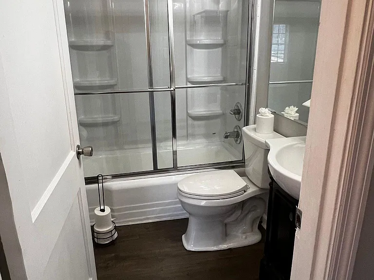 2415 Hamill Rd — Photo 22
