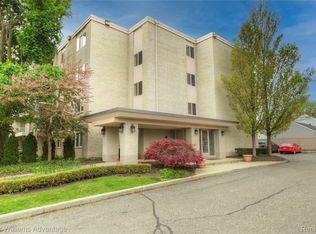 770 Deer St APT 302, Plymouth, MI 48170