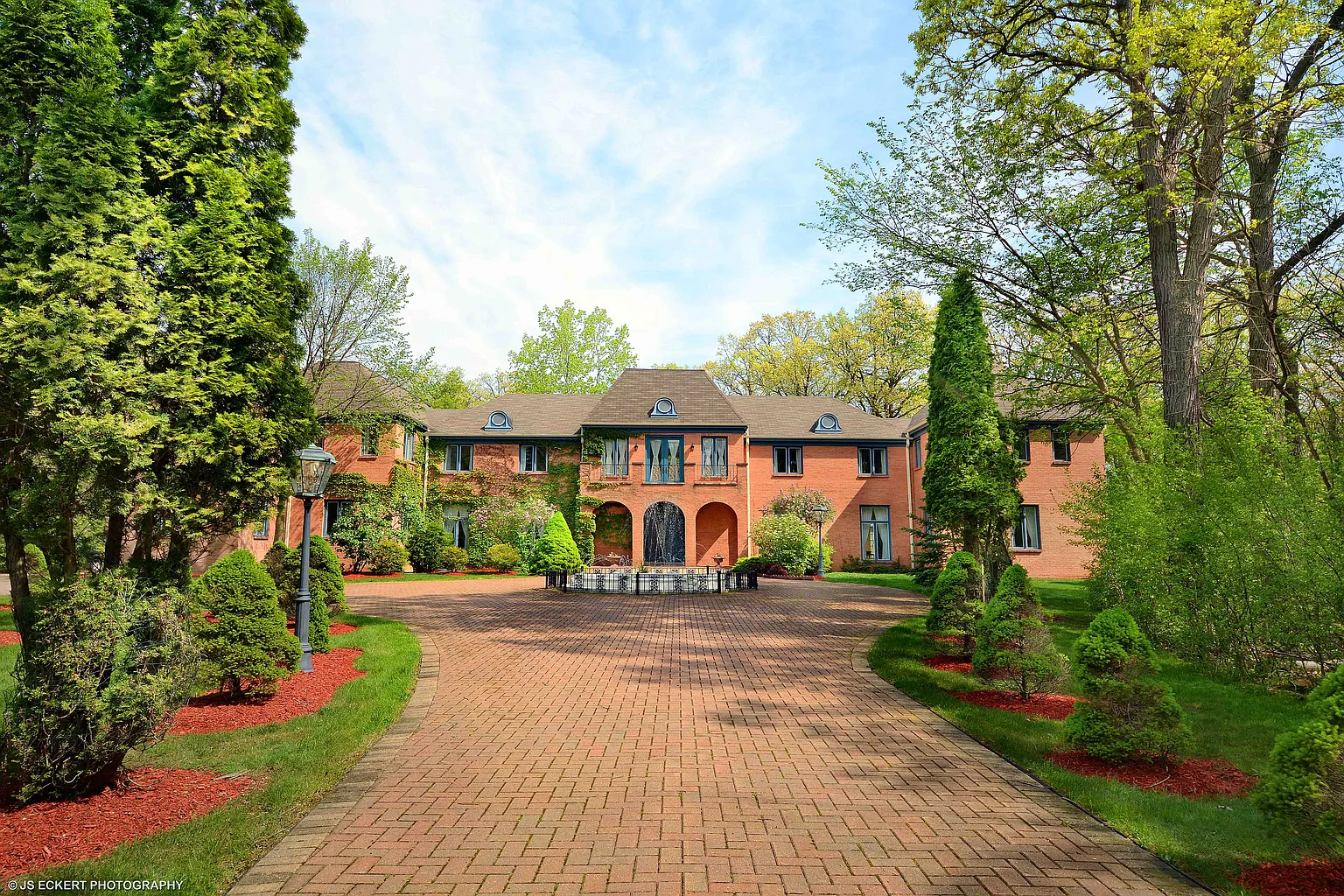 2 Jasmine Ln photo 1
