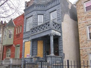 3244 W Walnut St #2, Chicago, IL 60624