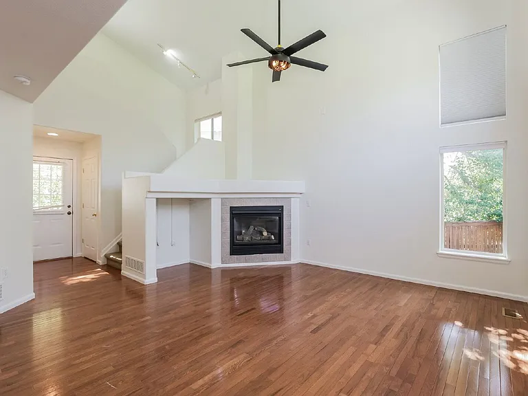 4240 Brookwood Pl — Photo 2