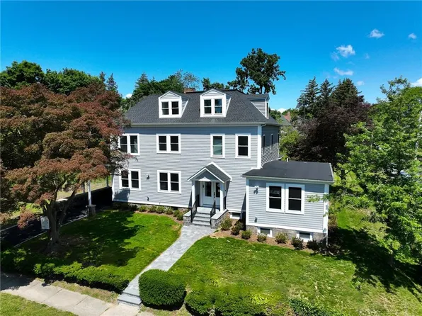 14 The Circle, New Rochelle, NY 10801