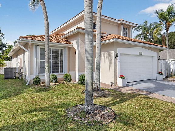 2nd image of 1023 Fairfax Circle