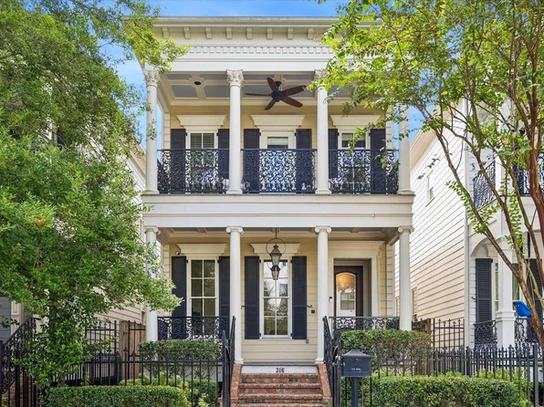 316 Aurora St, Houston, TX 77008
