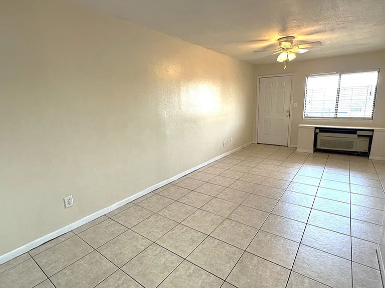 403 Hayden Rd #221 — Photo 4