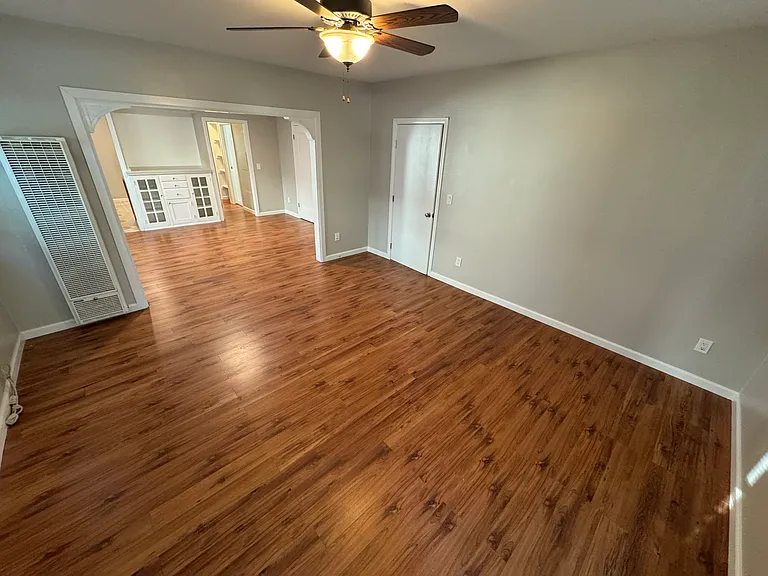 5426 Carlton Way #5426 — Photo 1