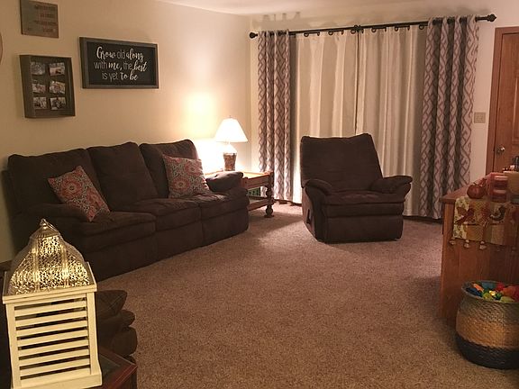 3rd image of 211 Killdeer Ave