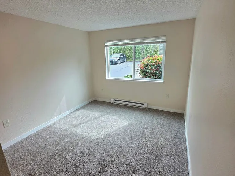 1150 Sunset Blvd NE #116 — Photo 9