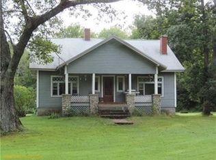 32 Little Falls Rd, Hollis Center, ME 04042