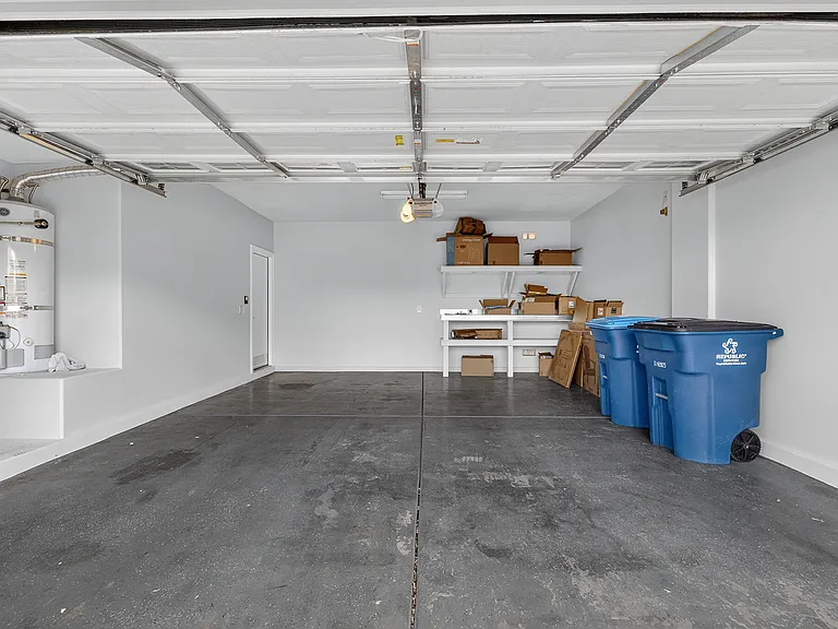 9157 Sunken Meadow Ave — Photo 34