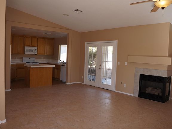5th image of 2412 Weeping Rock Ave
