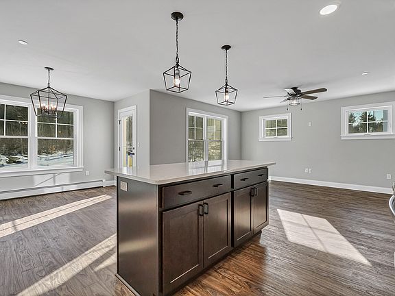 5th image of 60 Woodcock Road