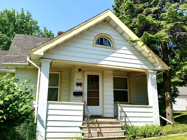 1011 N 12th Ave E, Duluth, MN 55805