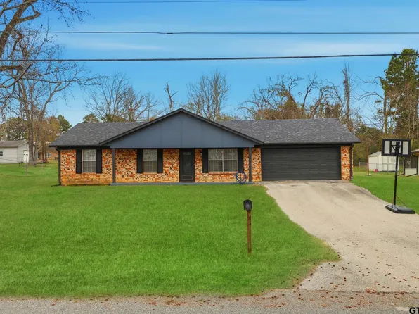 346 Meridian St, Gladewater, TX 75647