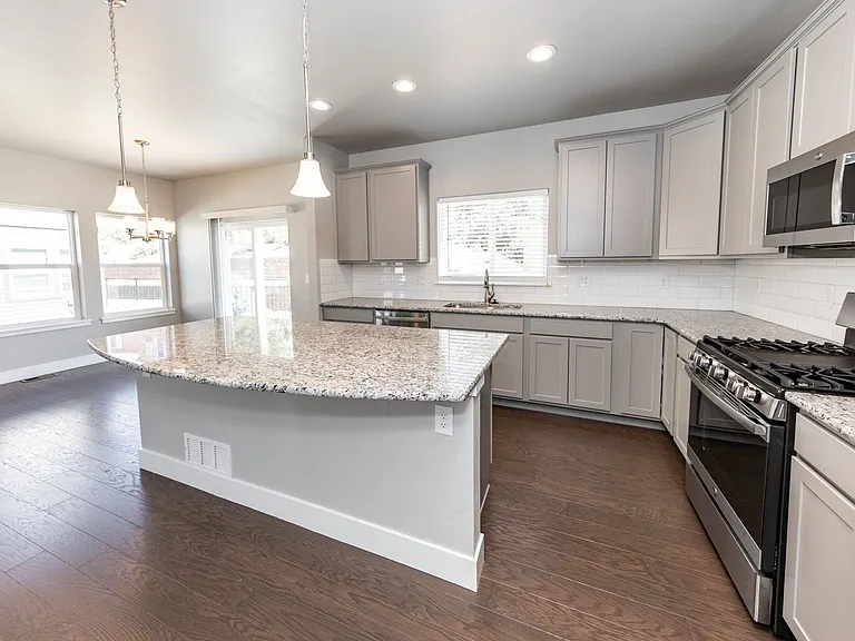 5365 Sky Top Ln — Photo 48