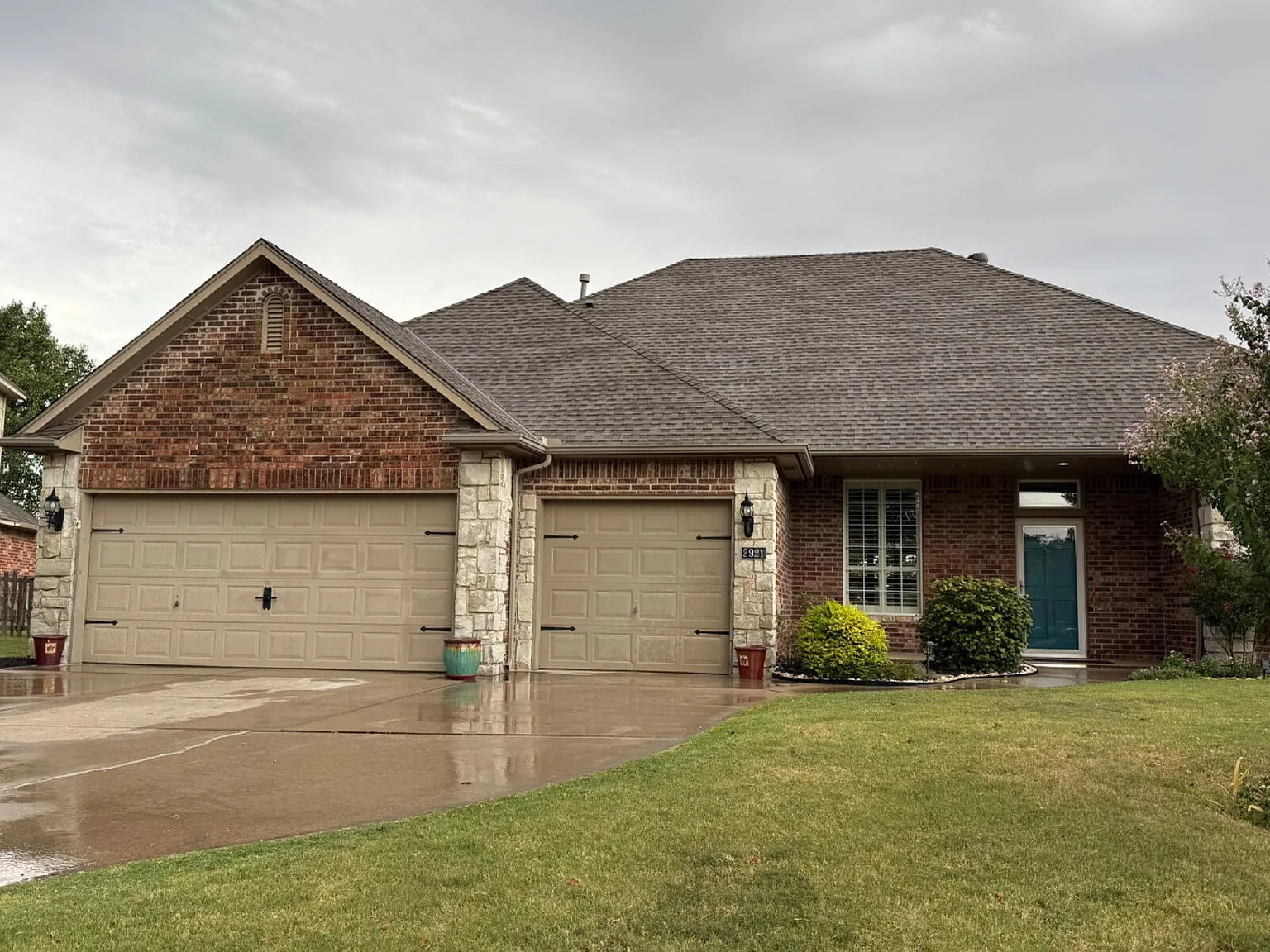 4 bed, 3.0 bath, 2200 sqft, $2,495 — Photo 2
