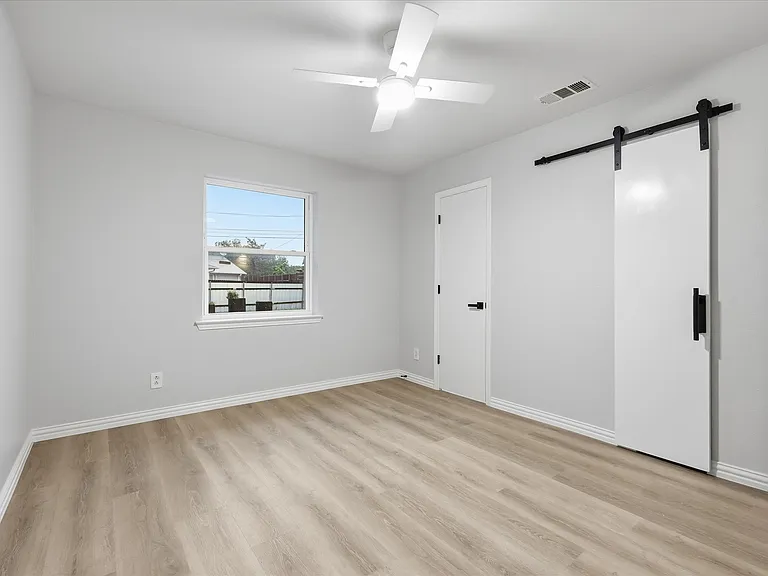 5719 Enchanted Ln — Photo 10