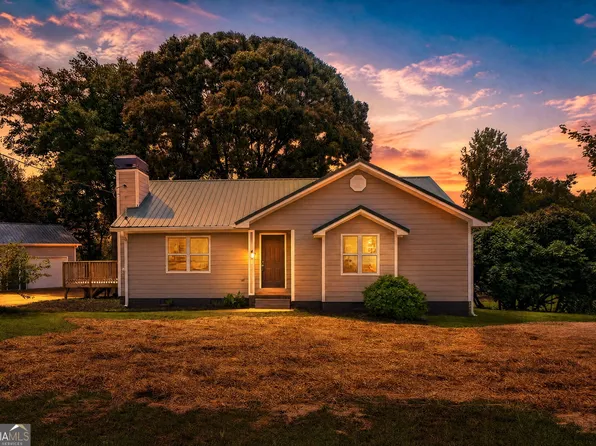 124 Walnut Grove Rd, Griffin, GA 30223