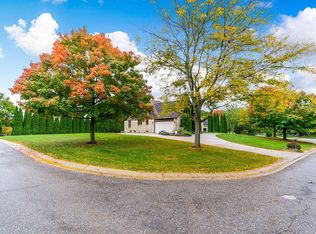 5618 Starwood Dr, Commerce Township, MI 48382